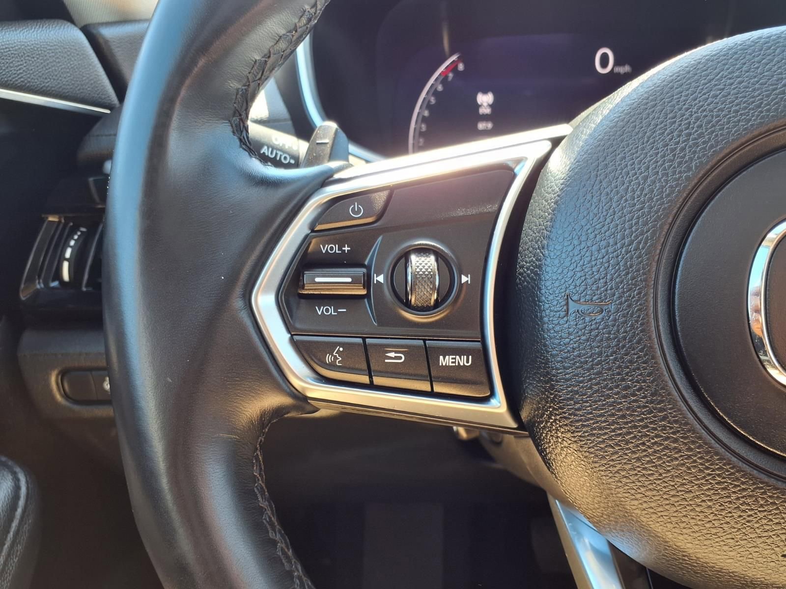 Used 2025 Acura MDX FWD image 17