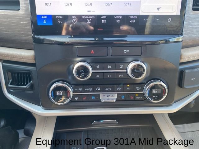 Used 2022 Ford Expedition Max Limited image 19
