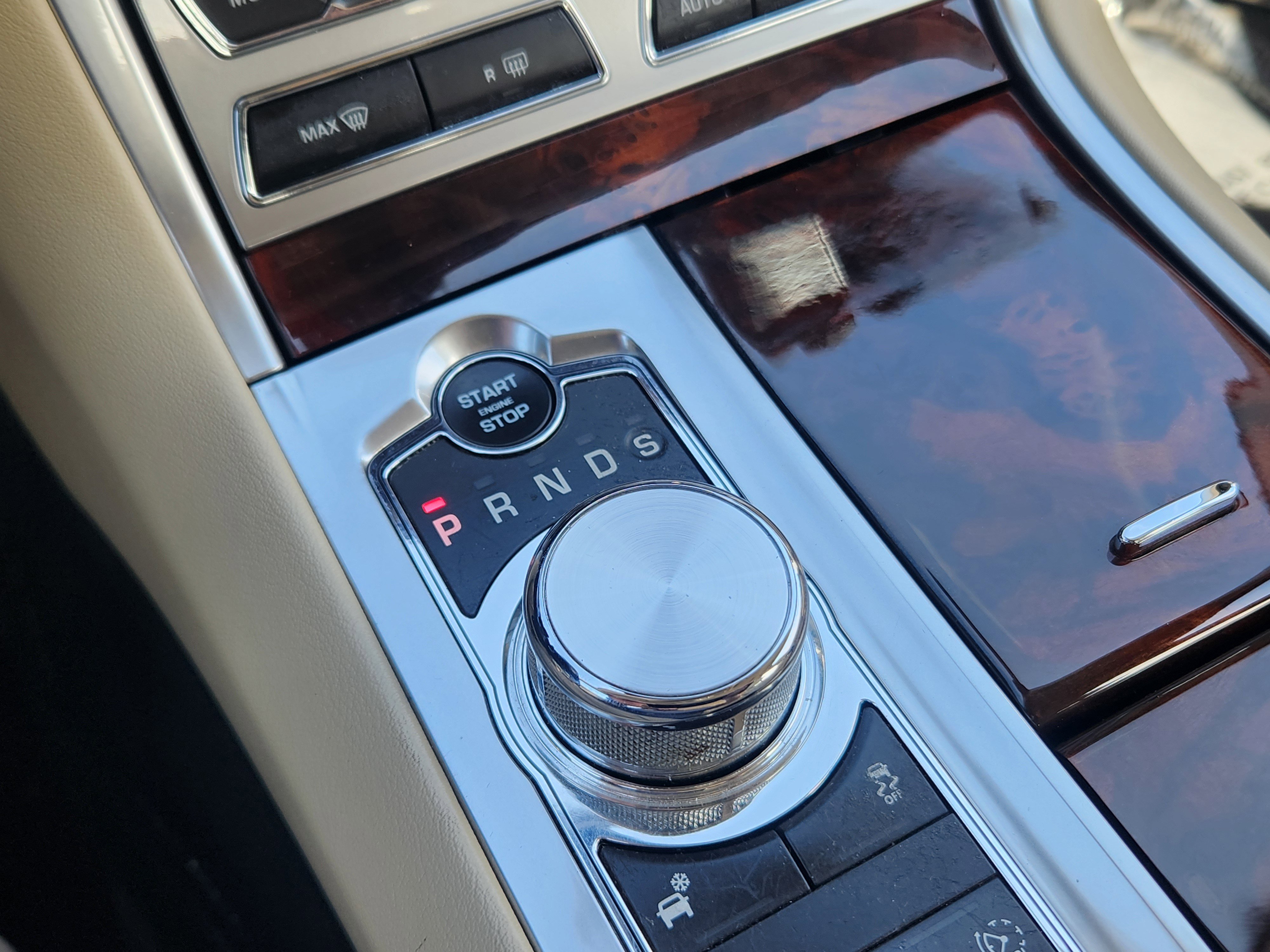 Used 2012 Jaguar XF RWD image 10