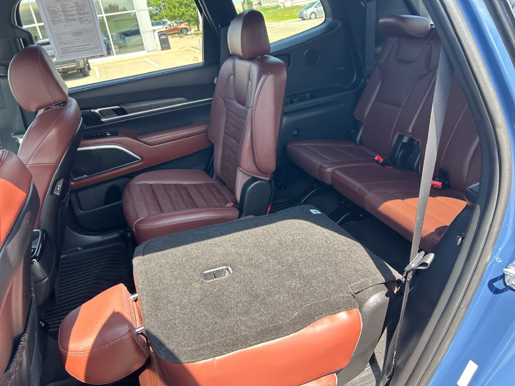 Used 2023 Kia Telluride SX Prestige AWD/4WD image 25