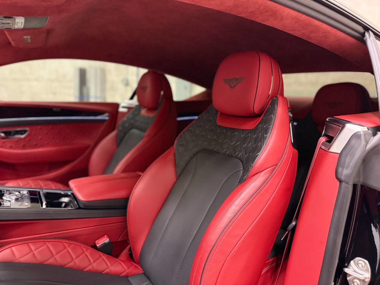 Used 2021 Bentley Continental GT image 16