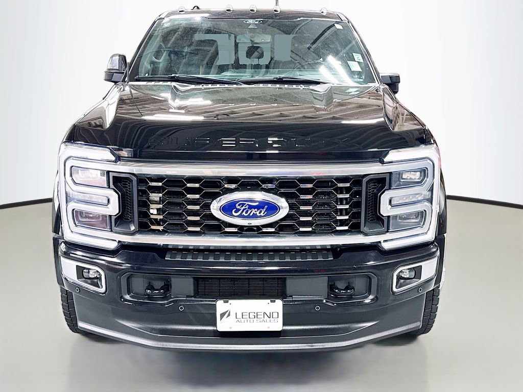 Used 2024 Ford F450 Platinum w/ FX4 Off-Road Package image 2