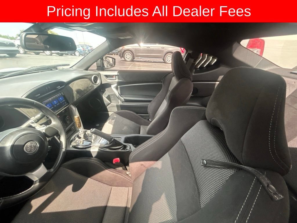Used 2020 Toyota 86 RWD image 8