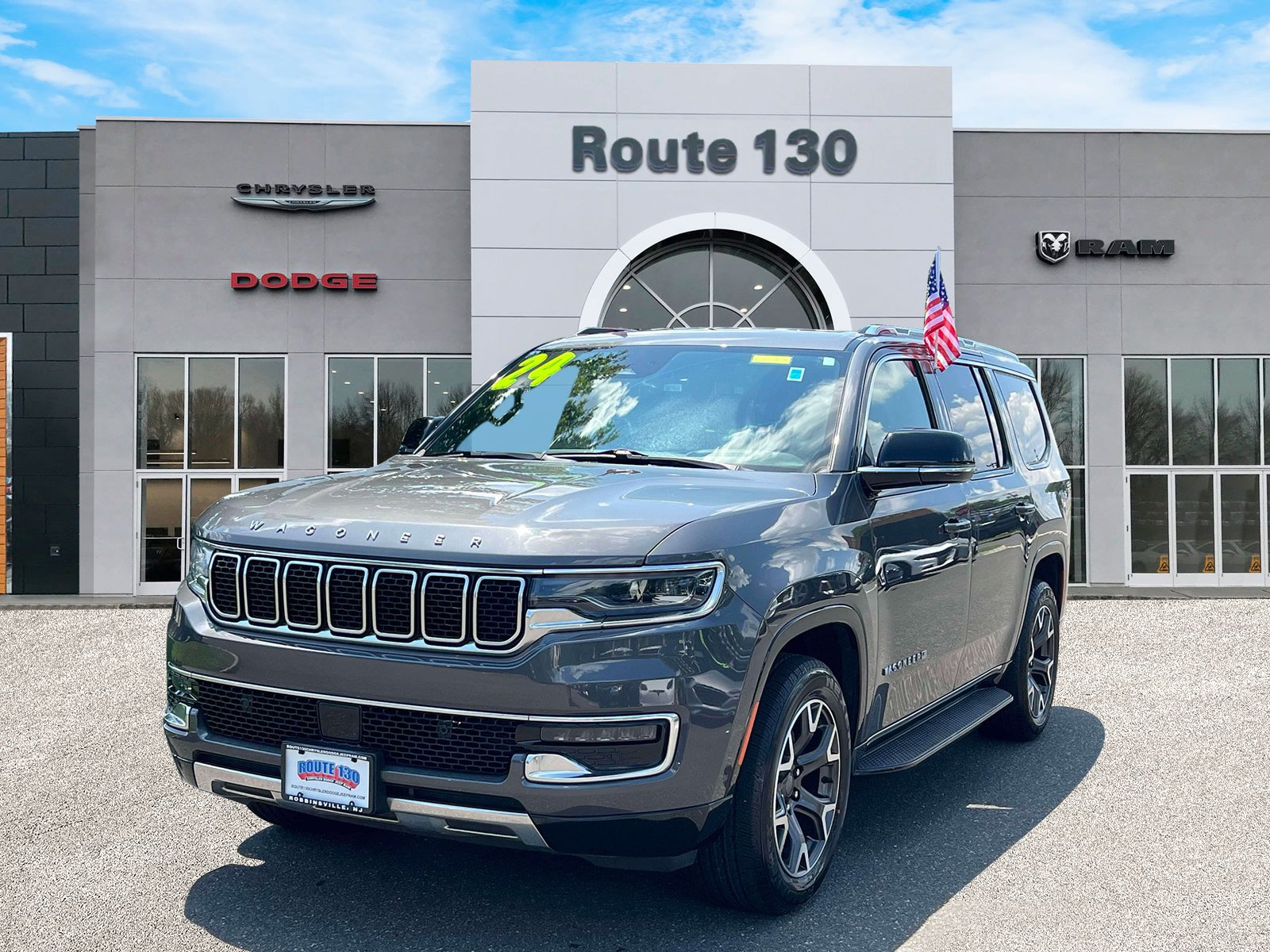 Used 2024 Jeep Wagoneer Series III AWD/4WD image 2