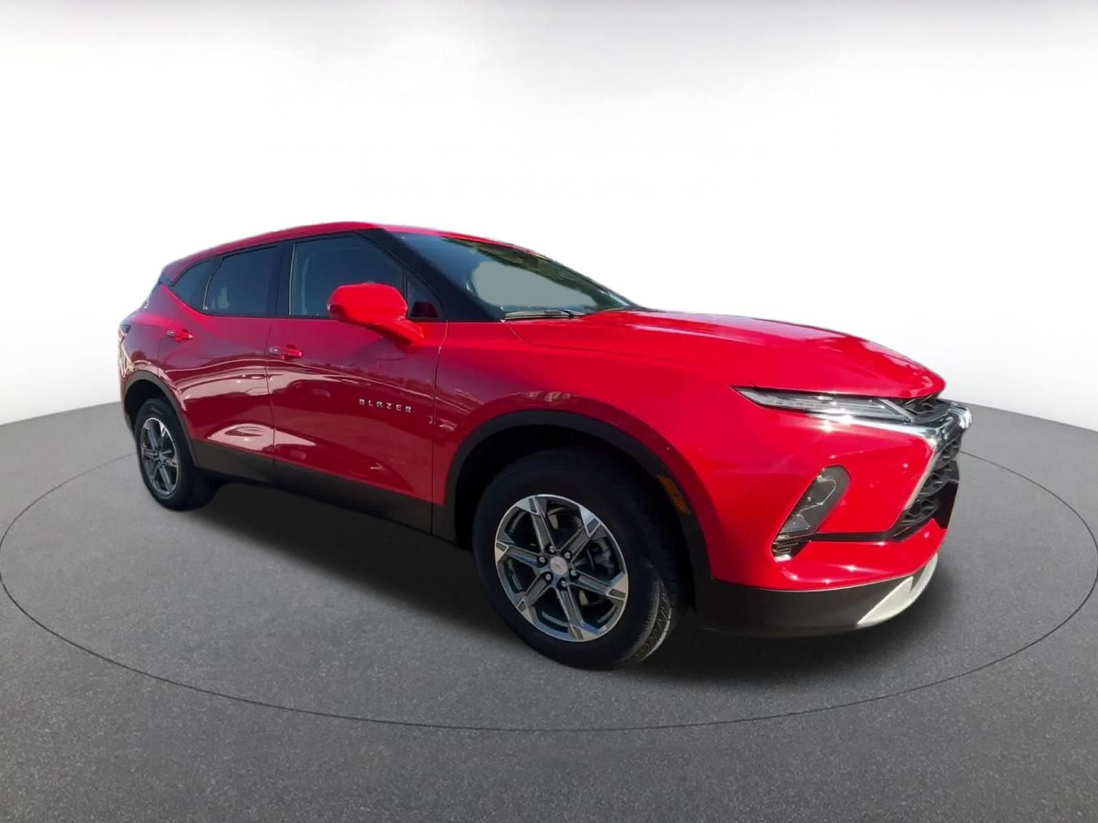 Used 2025 Chevrolet Blazer LT FWD video 2