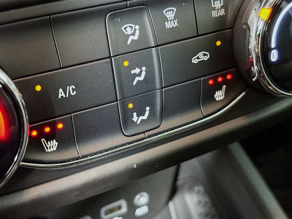 Certified 2023 Chevrolet TrailBlazer LT AWD/4WD image 21