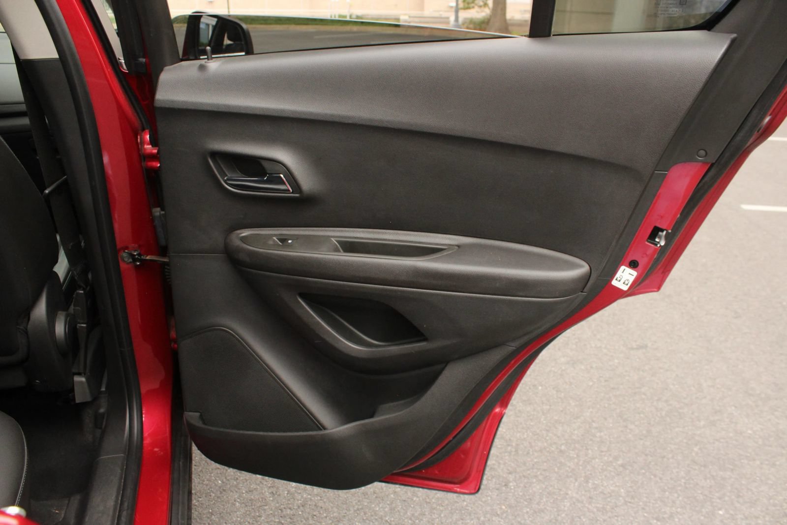 Used 2015 Chevrolet Trax LTZ FWD image 23