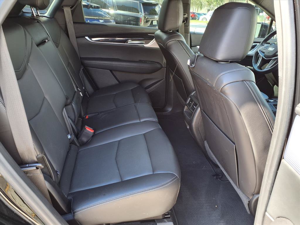 Used 2025 Cadillac XT5 Premium Luxury FWD image 10
