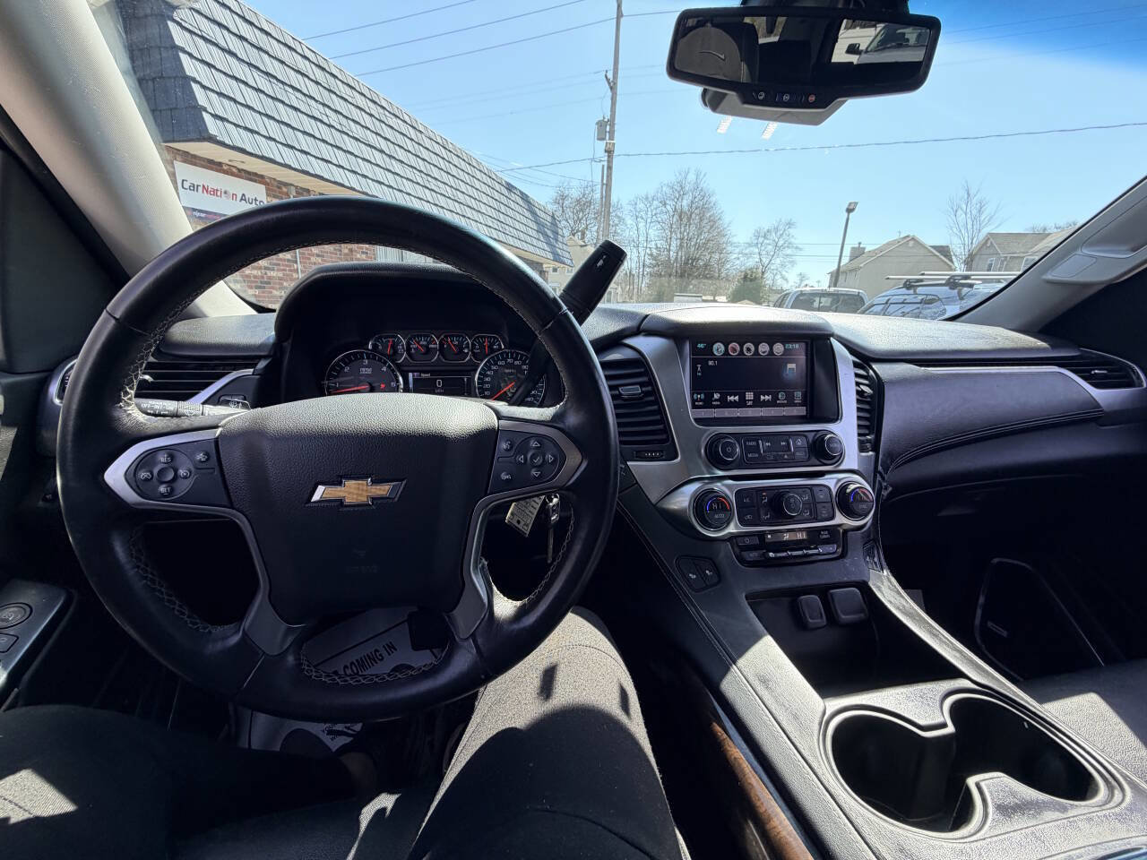 Used 2016 Chevrolet Suburban LT image 23