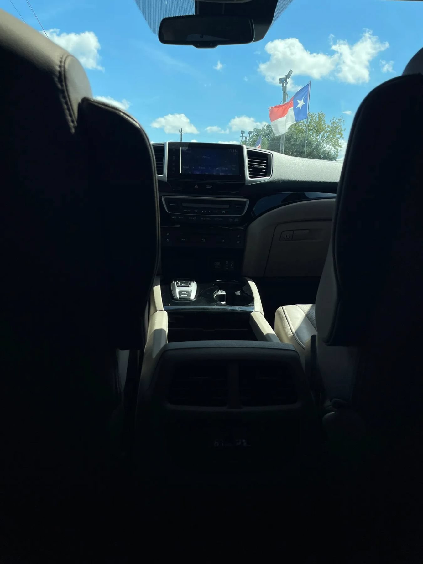 Used 2017 Honda Pilot Elite image 22