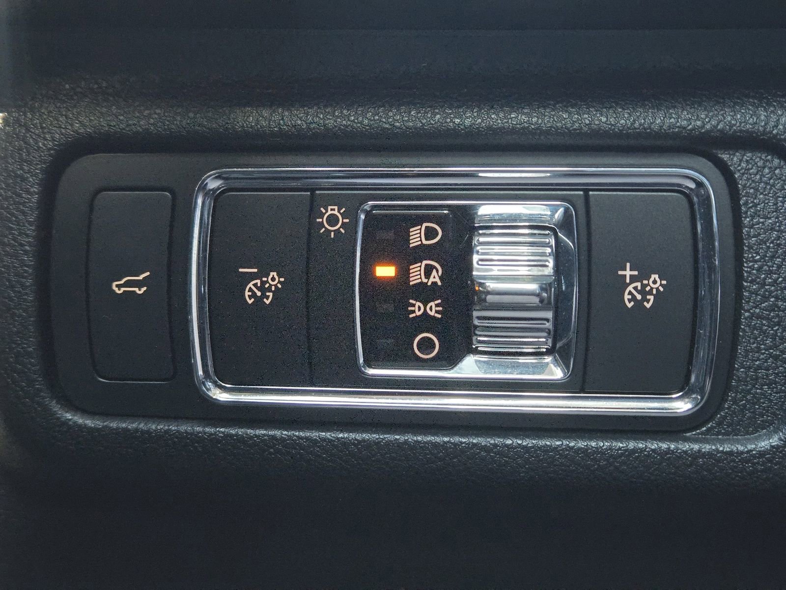 Used 2022 Lincoln Corsair FWD image 25