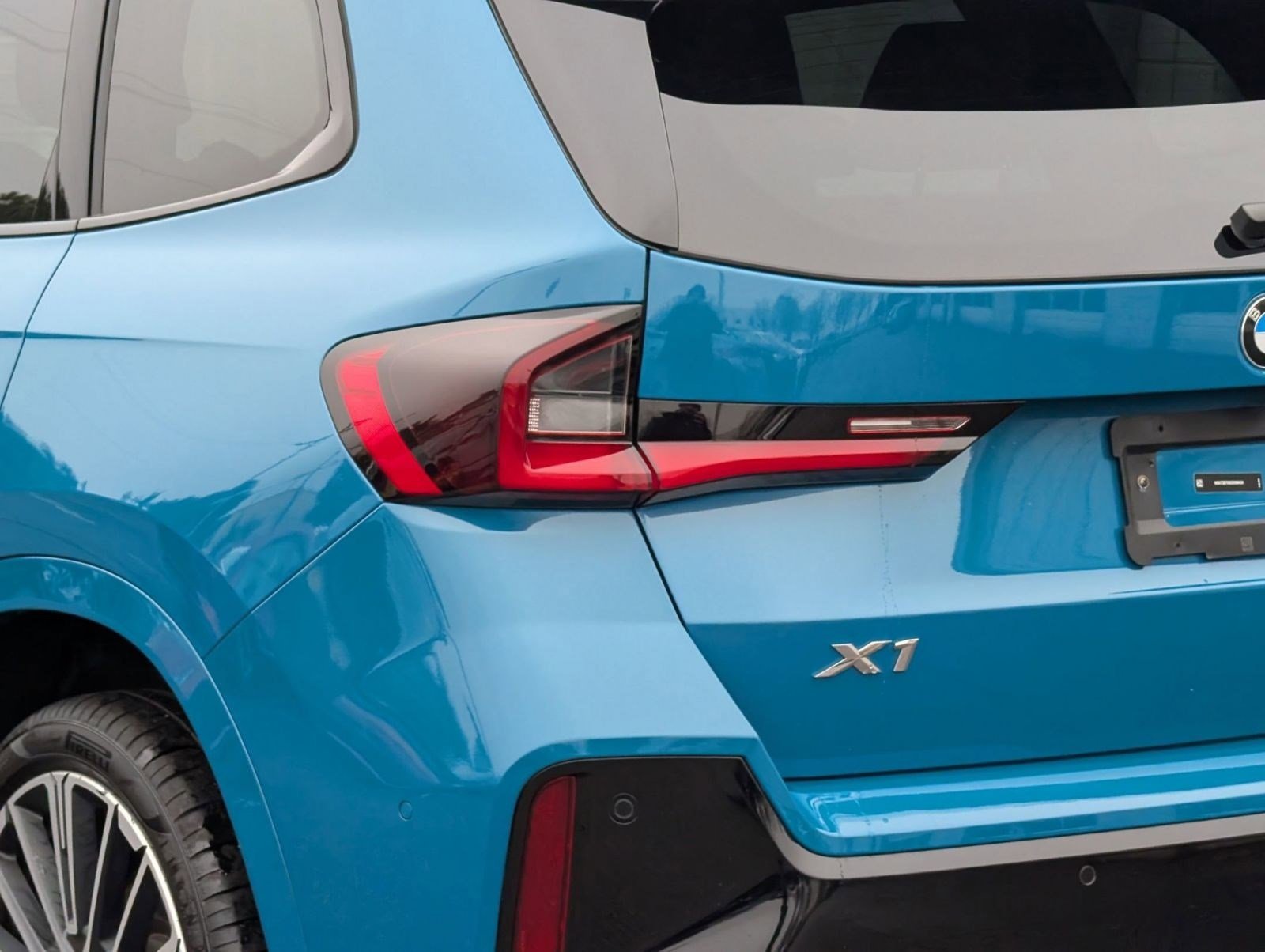 Used 2025 BMW X1 xDrive28i w/ Technology Package image 13