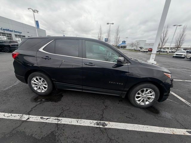 Used 2021 Chevrolet Equinox LT image 2