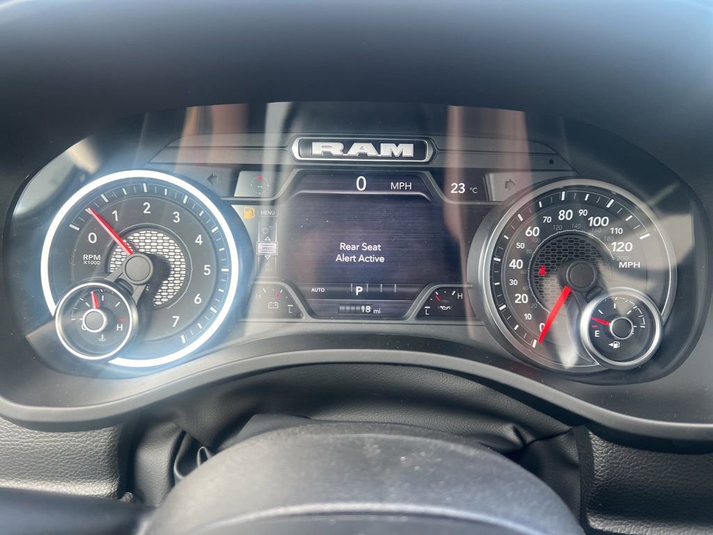 New 2026 RAM 1500 4x4 Crew Cab image 24