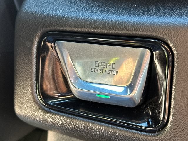 Certified 2026 GMC Yukon XL Denali AWD/4WD image 35