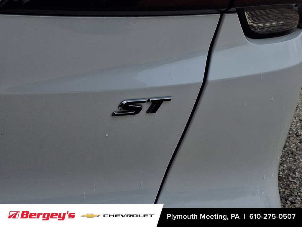 Certified 2024 Buick Envista Sport Touring FWD image 33
