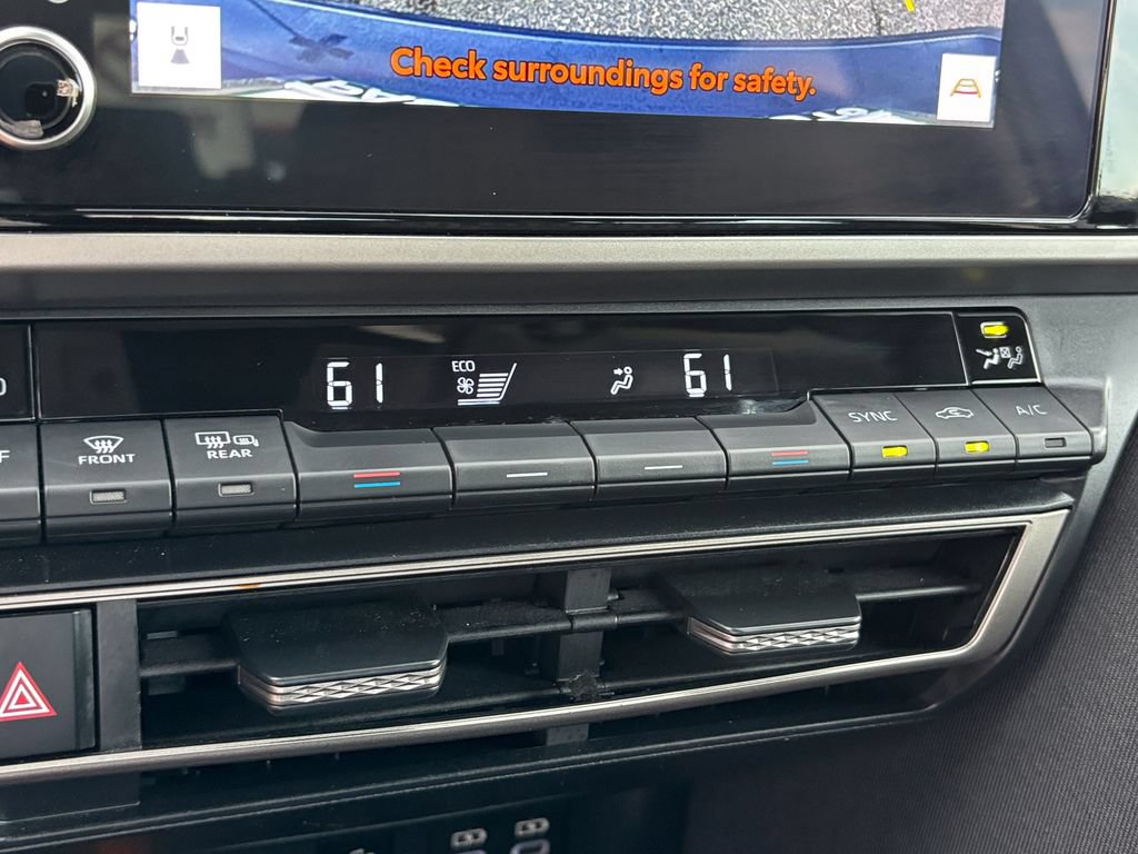 Used 2025 Toyota Camry LE FWD image 26