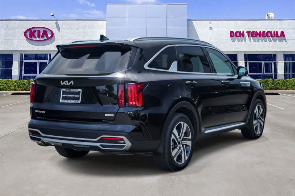 Certified 2023 Kia Sorento SX Prestige AWD/4WD image 4