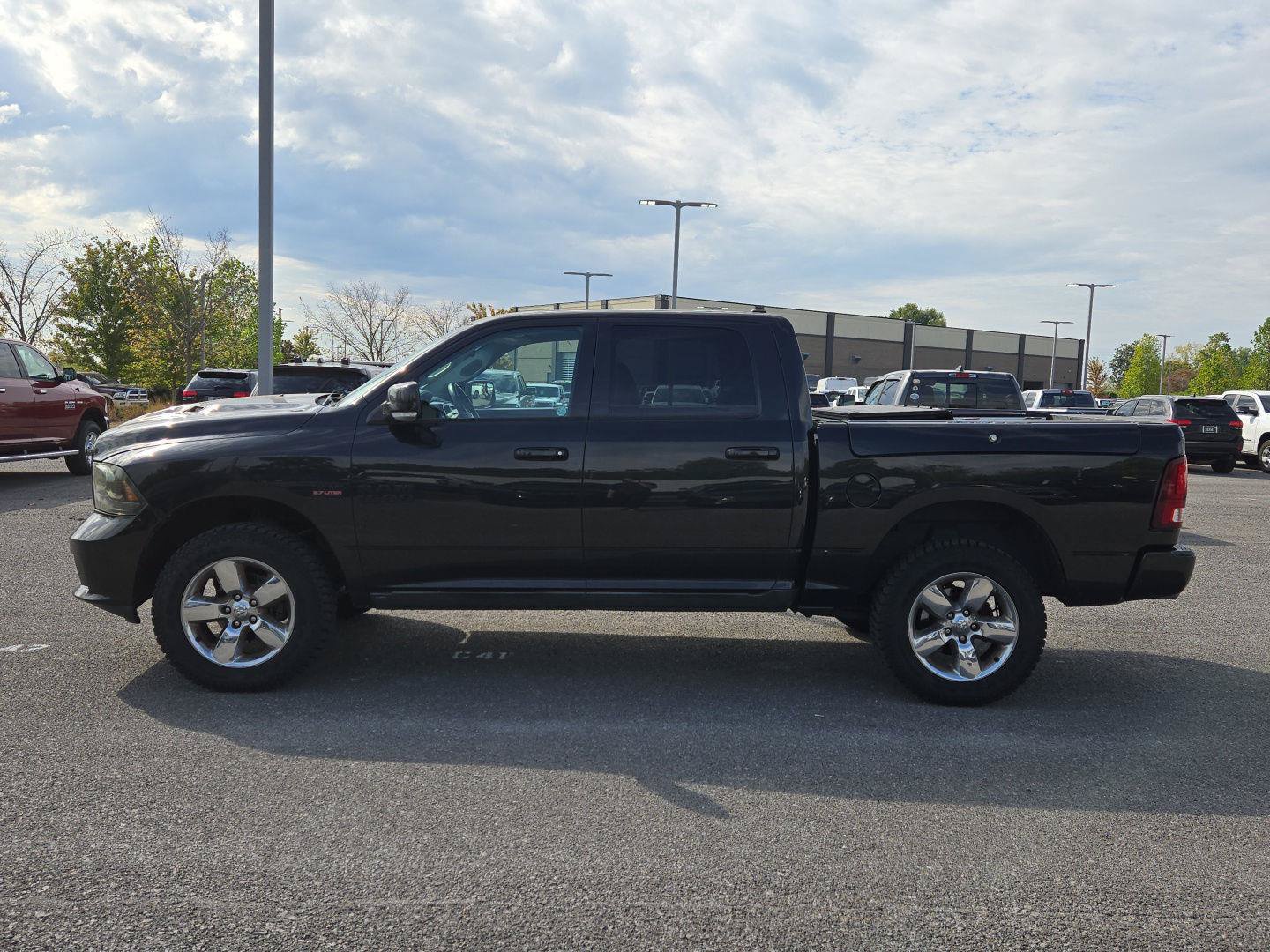 Used 2016 RAM 1500 Sport w/ Black Ram 1500 Sport Group AWD/4WD image 4