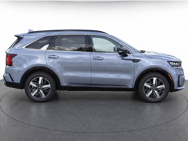 Used 2021 Kia Sorento S FWD image 8