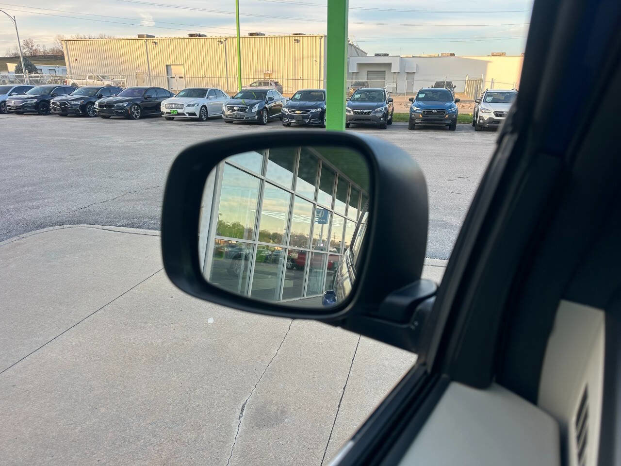 Used 2018 Dodge Grand Caravan SXT image 25