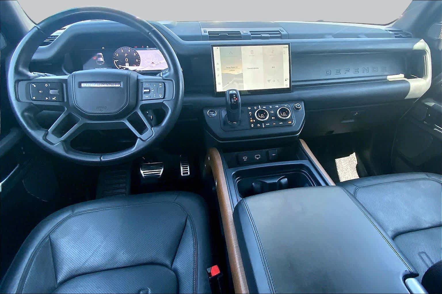 Used 2023 Land Rover Defender 110 X AWD/4WD image 16