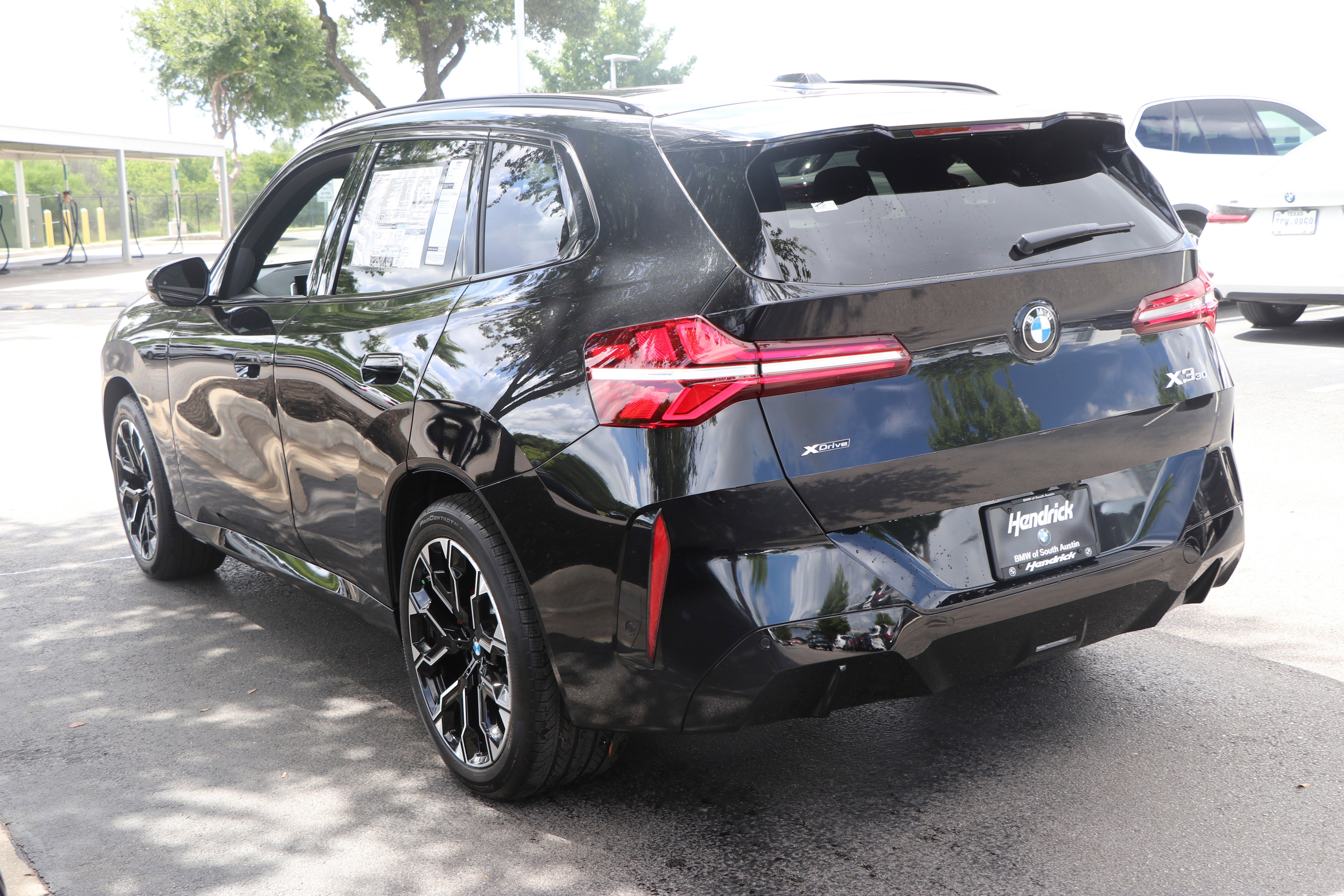 Certified 2025 BMW X3 xDrive30i w/ Premium Package AWD/4WD image 13