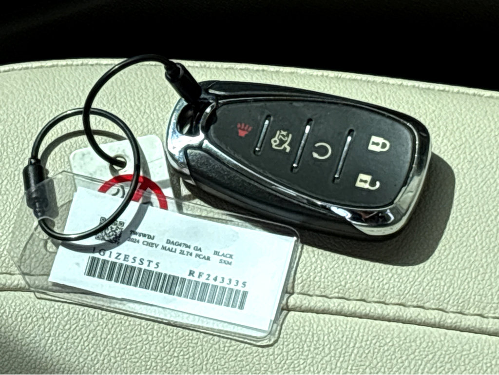 Used 2024 Chevrolet Malibu LT FWD image 24