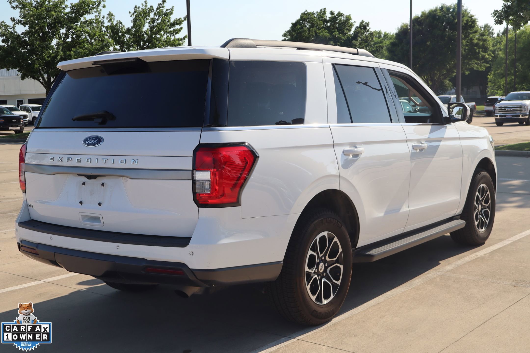 Used 2022 Ford Expedition XLT AWD/4WD image 3