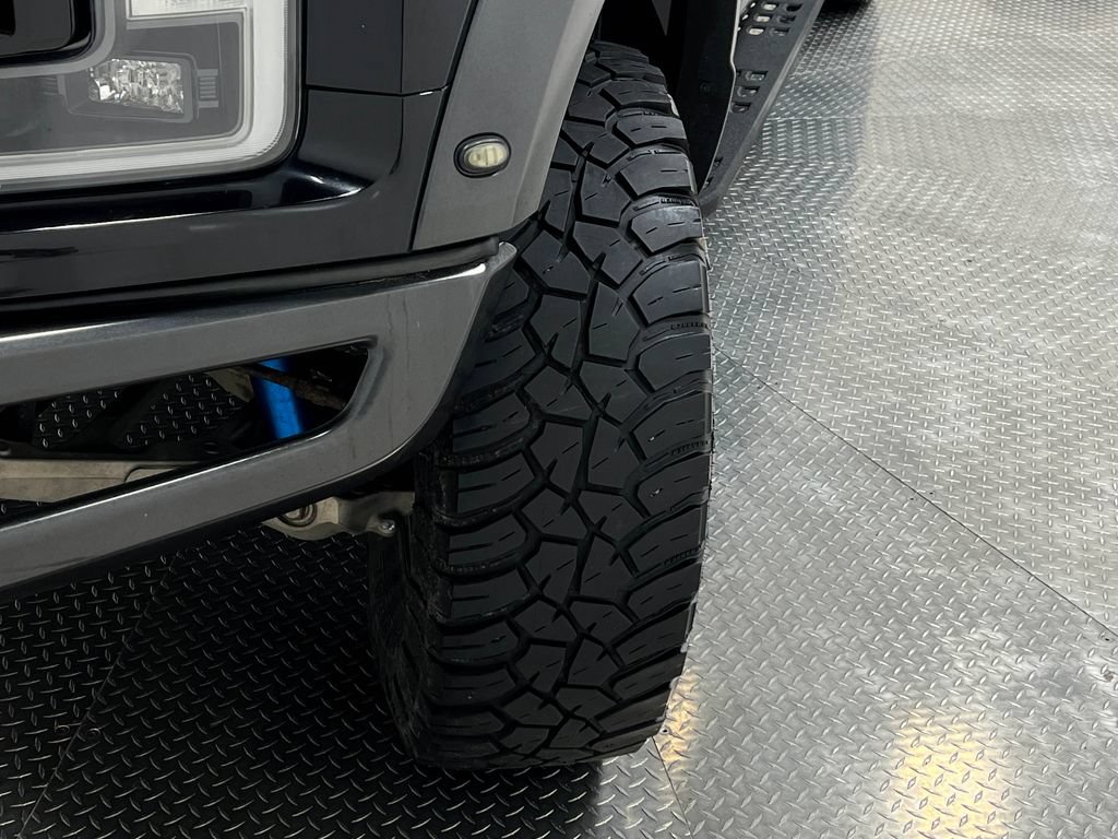 Used 2018 Ford F150 Raptor w/ Equipment Group 802A Luxury AWD/4WD image 41