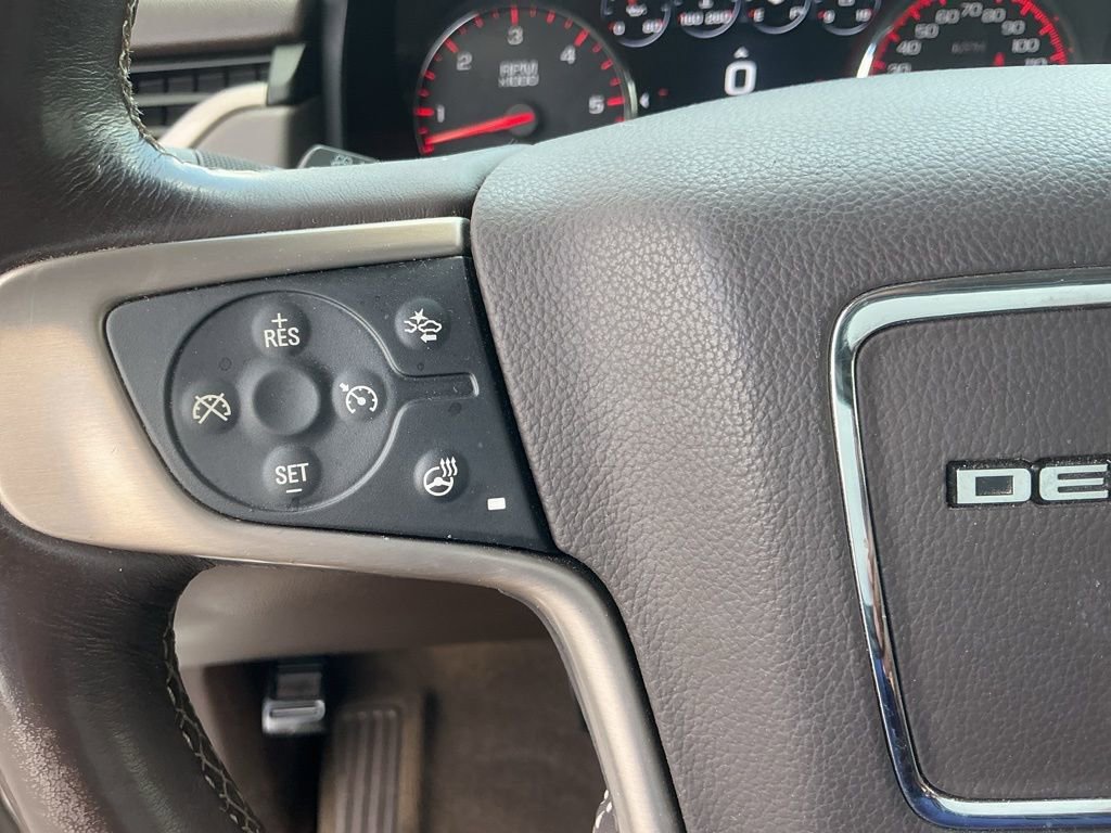Used 2016 GMC Yukon Denali image 14