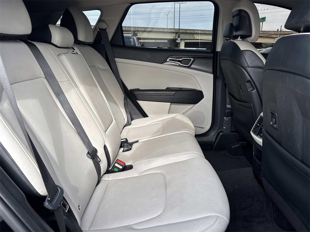 Certified 2024 Kia Sportage EX image 17