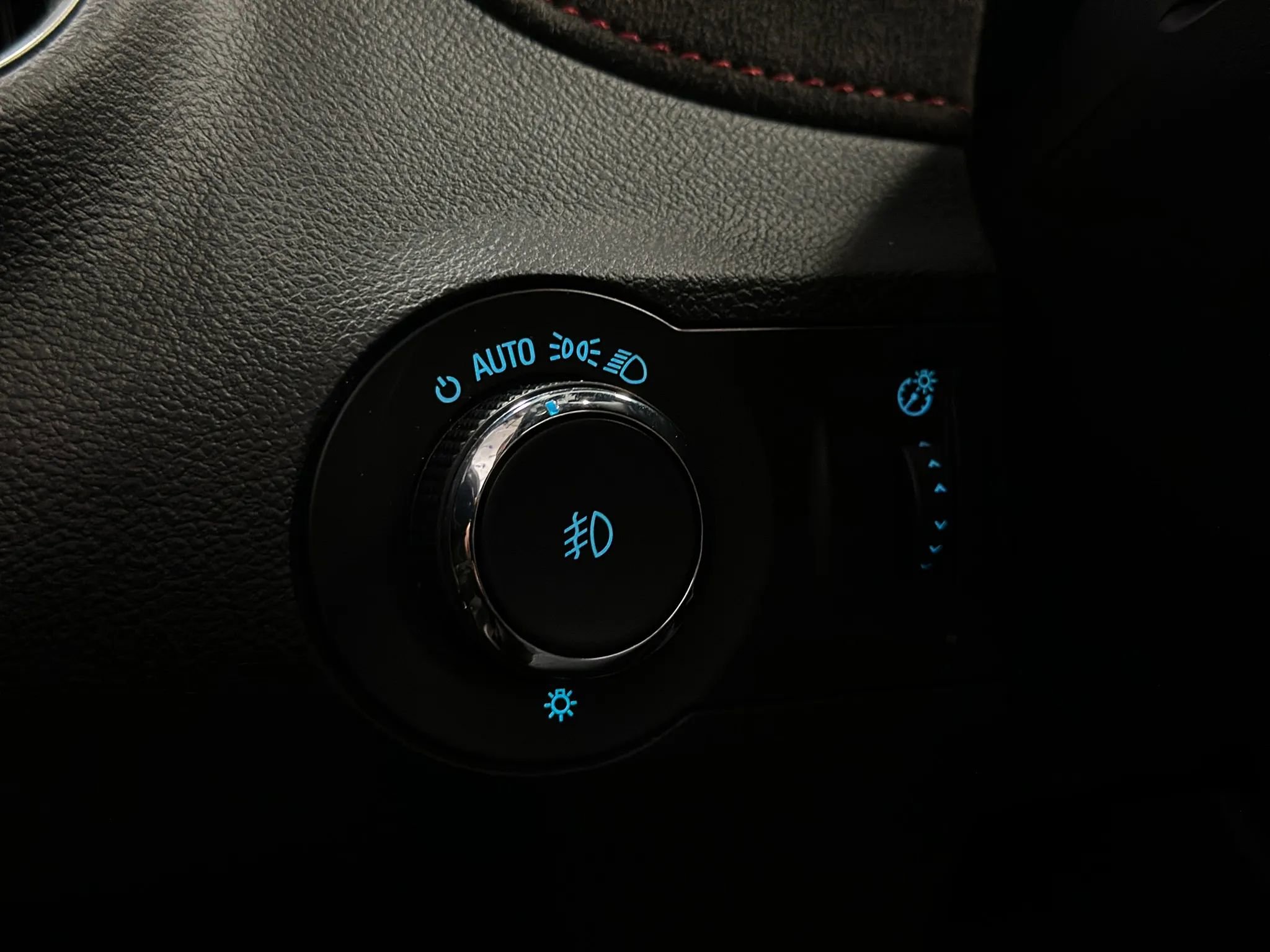 Used 2014 Chevrolet Camaro ZL1 RWD image 27