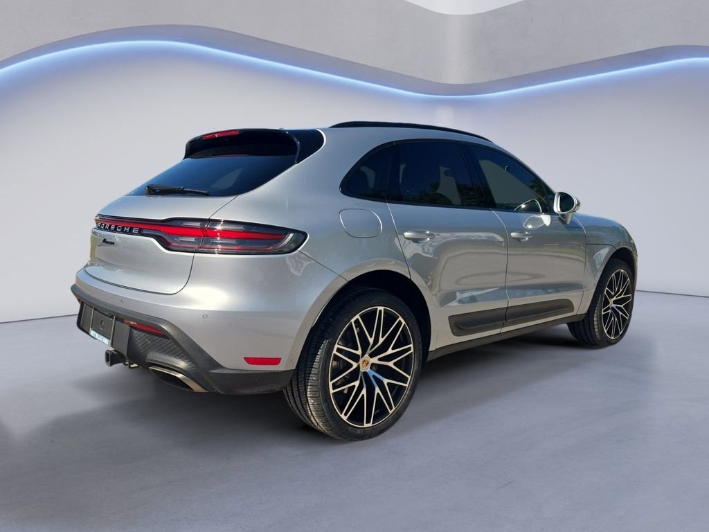 Used 2024 Porsche Macan AWD/4WD image 6