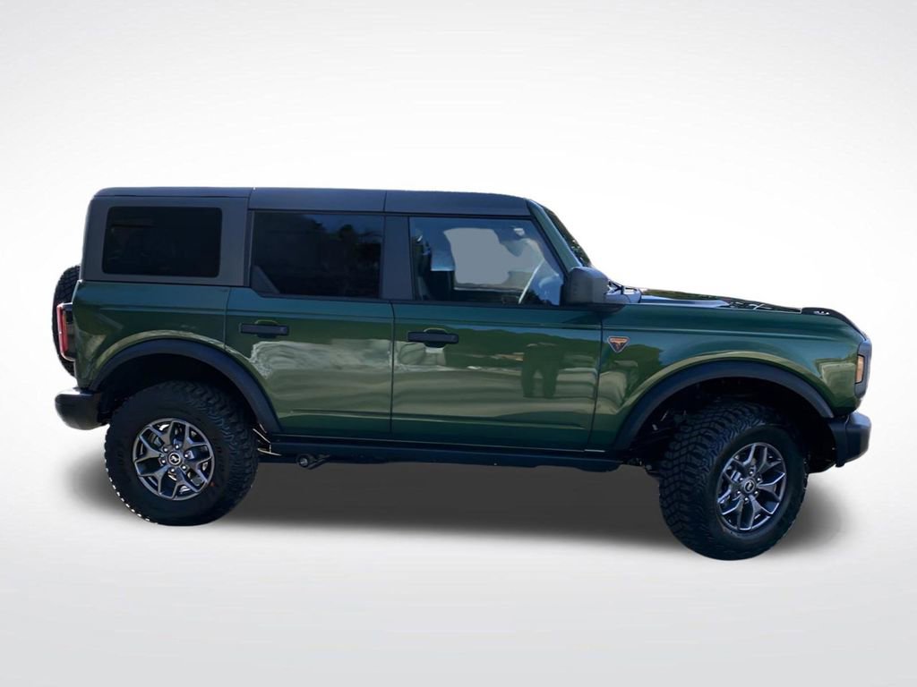New 2025 Ford Bronco Badlands image 2