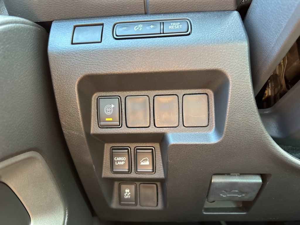 Certified 2025 Nissan Frontier SV AWD/4WD image 32