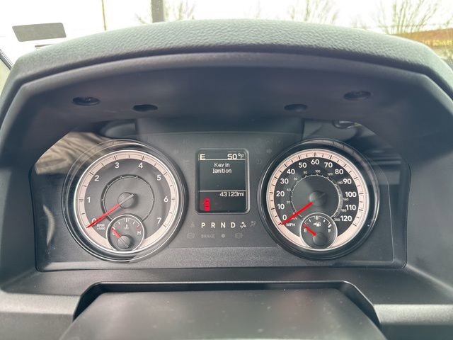 Used 2024 RAM 1500 Classic SLT image 33