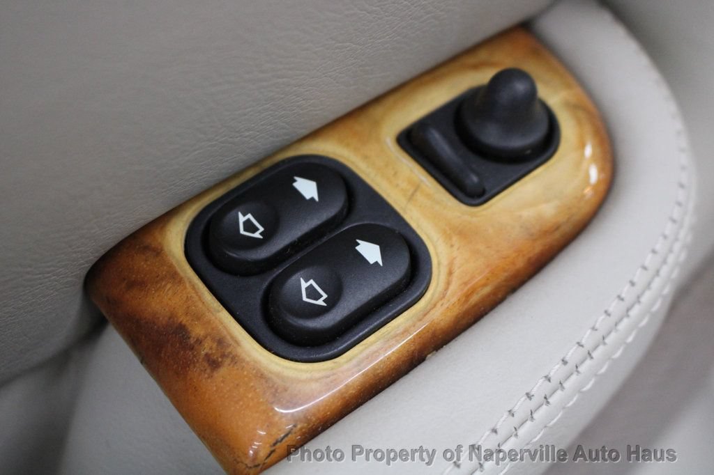 Used 2002 Jaguar XK8 Convertible RWD image 11