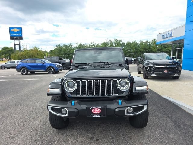Used 2024 Jeep Wrangler Unlimited Sahara w/ Technology Group AWD/4WD image 8