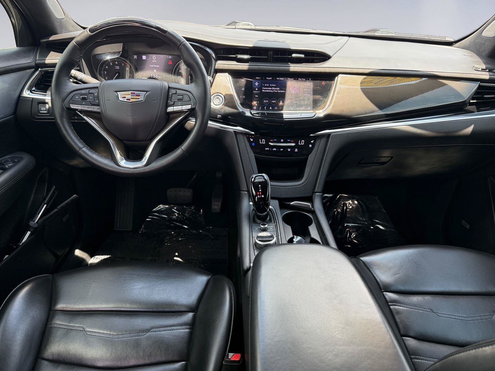 Used 2023 Cadillac XT6 Premium Luxury w/ Platinum Package AWD/4WD image 21