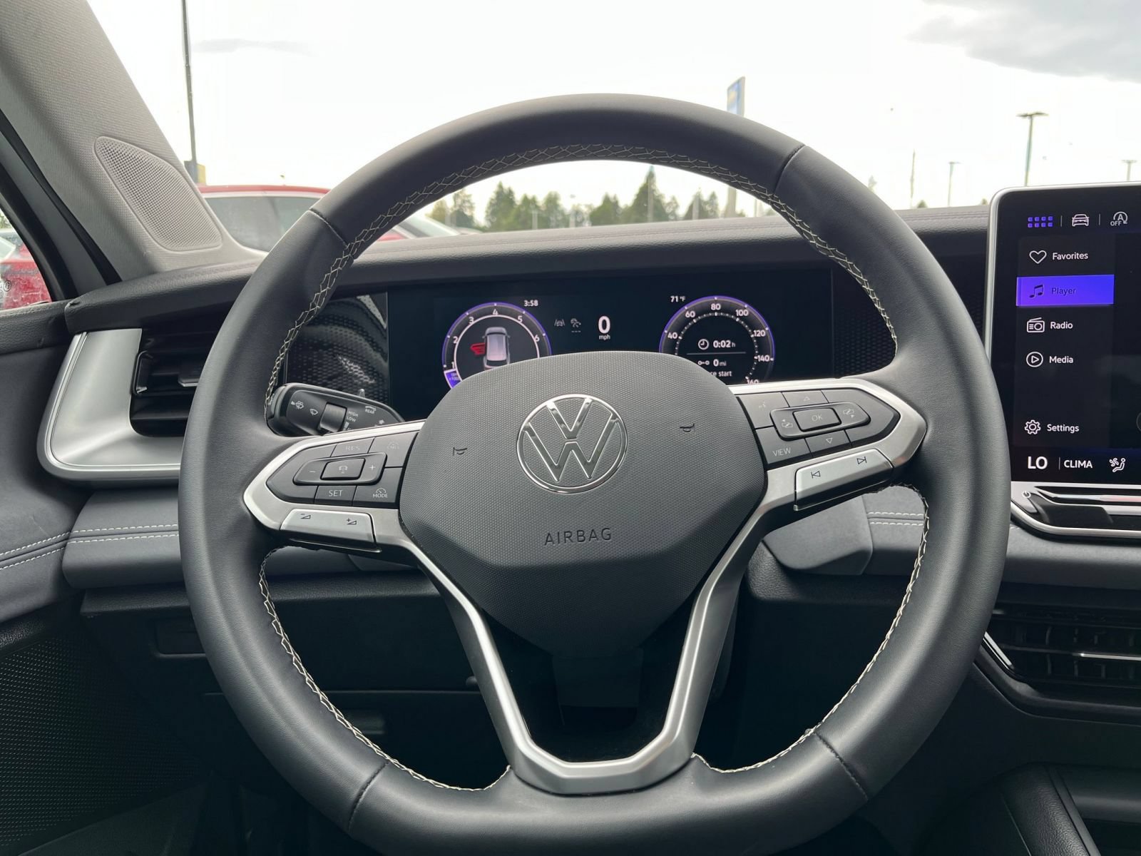 Used 2026 Volkswagen Tiguan SE AWD/4WD image 25