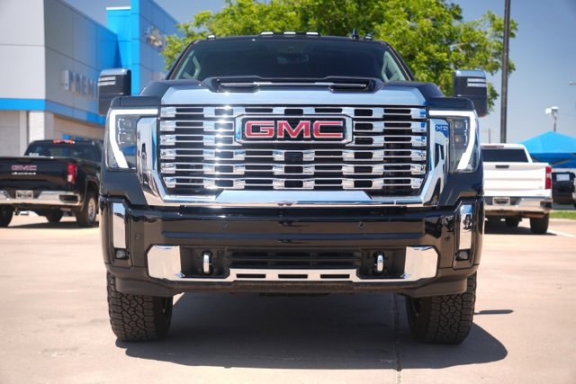 New 2025 GMC Sierra 2500 Denali w/ Denali Reserve Package image 9
