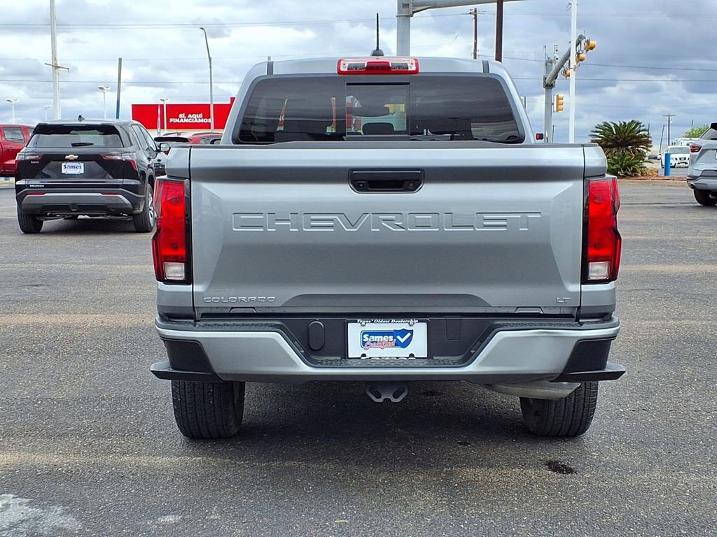 Used 2024 Chevrolet Colorado LT w/ LT Convenience Package image 6
