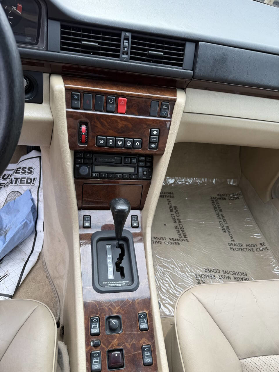 Used 1995 Mercedes-Benz E 320 Convertible image 13