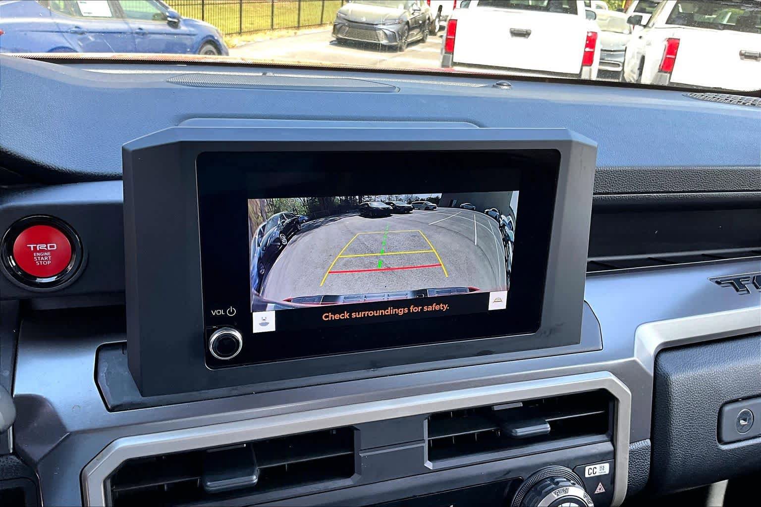 Certified 2025 Toyota Tacoma TRD Off-Road image 25