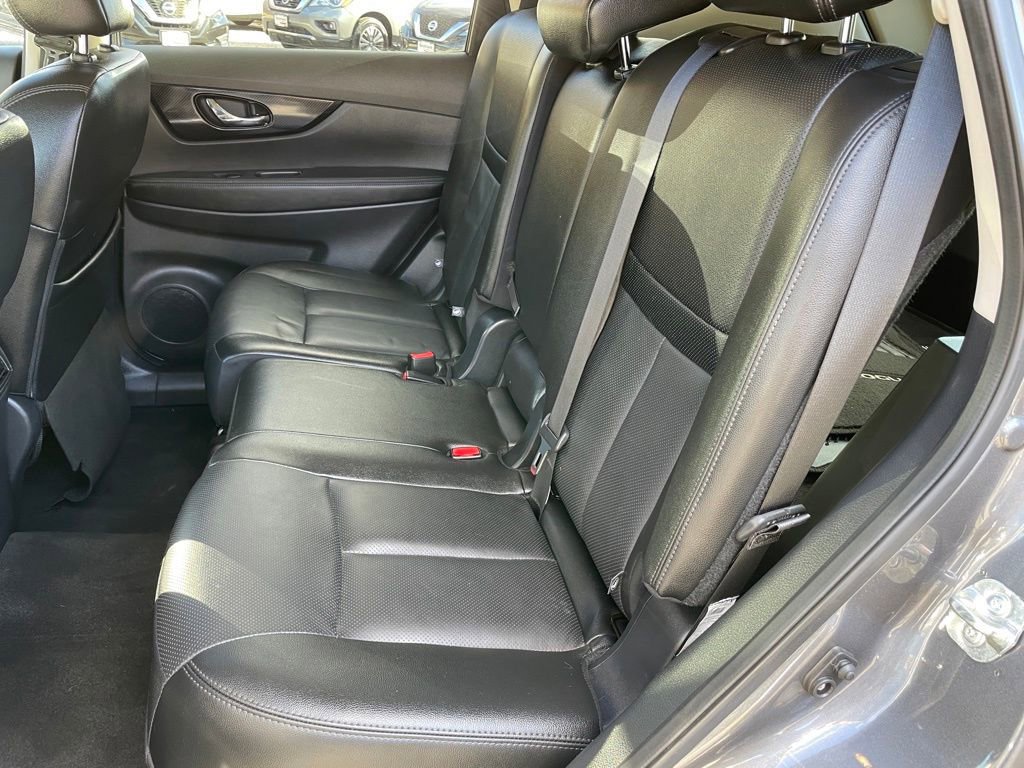 Certified 2019 Nissan Rogue SL w/ Premium Package image 7