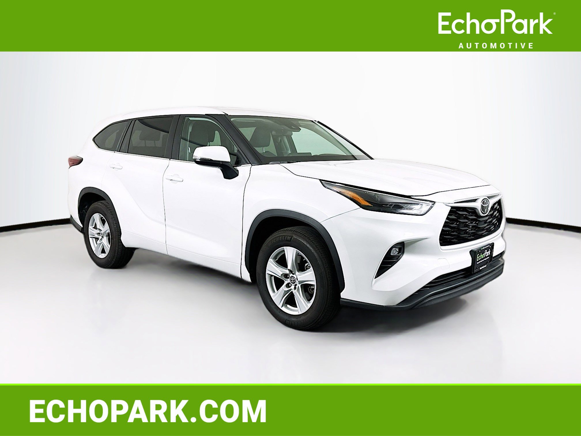 Used 2024 Toyota Highlander LE