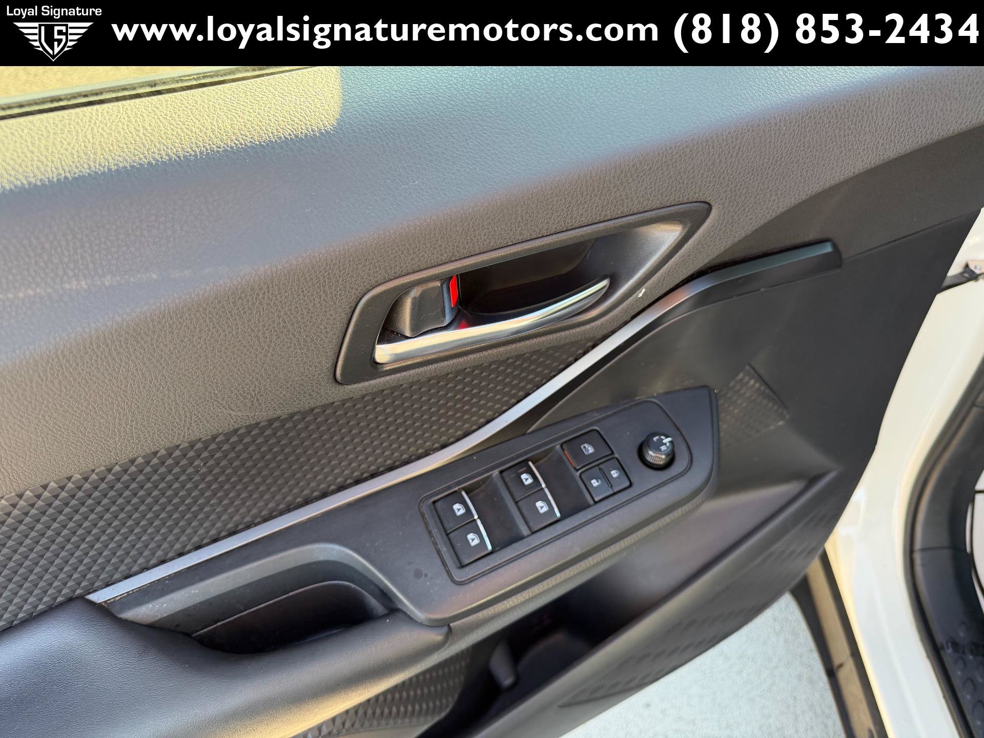 Used 2018 Toyota C-HR XLE FWD image 15