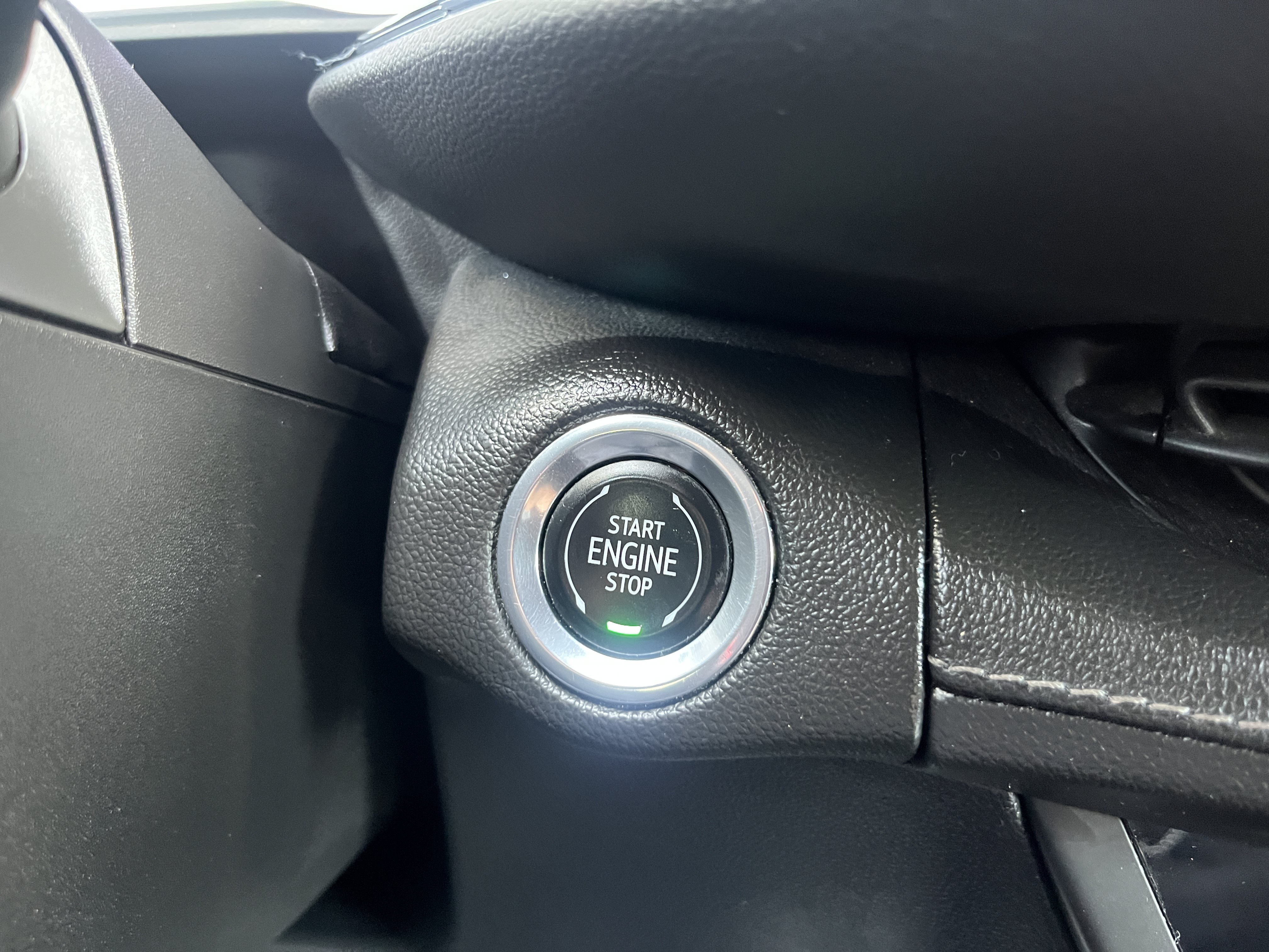 Used 2023 Buick Envision Essence w/ Sport Touring Package FWD image 23
