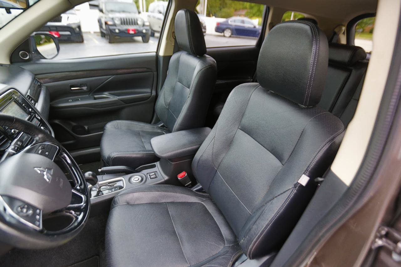 Used 2016 Mitsubishi Outlander SEL AWD/4WD image 5